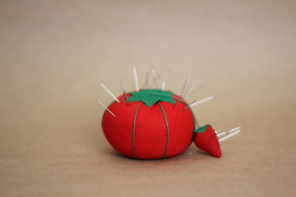 How To Make a Tomato Pin Cushion // Free Pattern - You Make It Simple