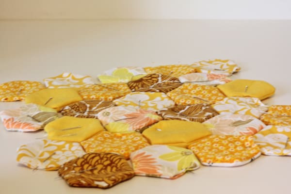 vintage hexies: a hexagon tutorial! - see kate sew