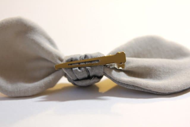 how to make hand tied fabric bows - see kate sew