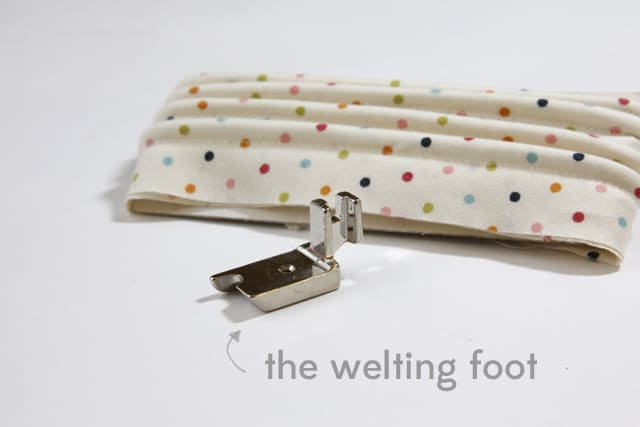 Sewing 101: Handmade Piping With The Welting Foot | Sewing 101 | Sewing Tutorials | Handmade Piping | Welting Foot | How to Make Piping with a Welting Foot || See Kate Sew #sewing101 #sewingtutorials #handmadepipingtutorial #seekatesew