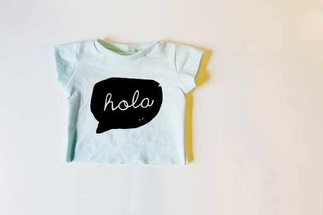 hola baby tee - see kate sew