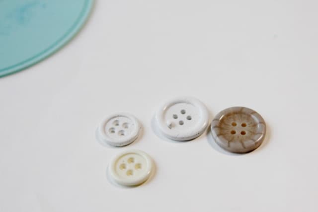 make your own button molds! /// see kate sew