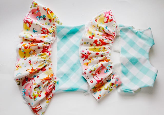 gingham style // serged ruffle bum diaper cover tutorial - see