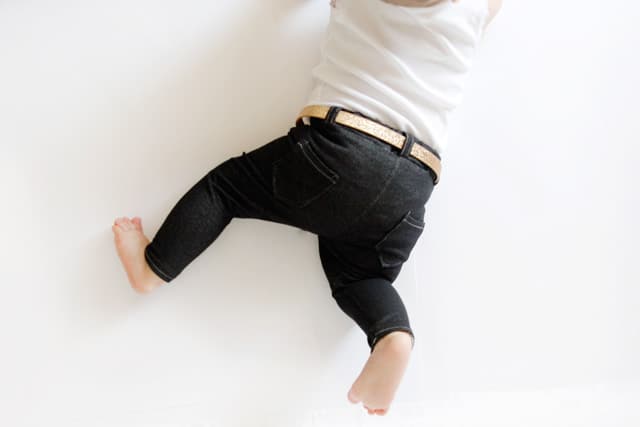 gold baby belt and diy jeggings /// see kate sew