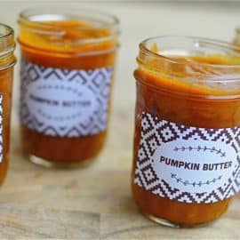pumpkin butter with free printable - great neighbor gift idea!