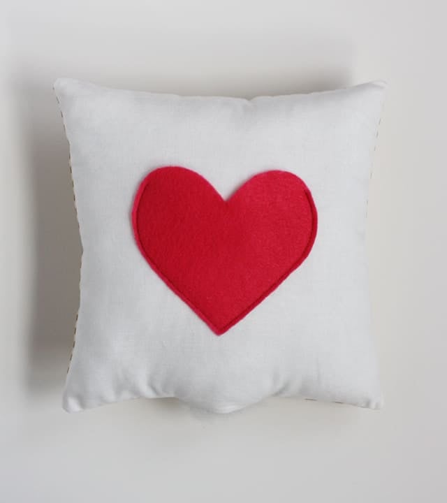 secret pocket pillow for Valentine's Day!