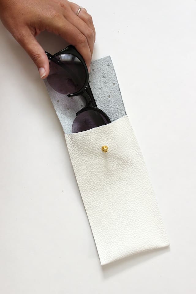 DIY No Sew Sunglasses Pouch - Homey Oh My