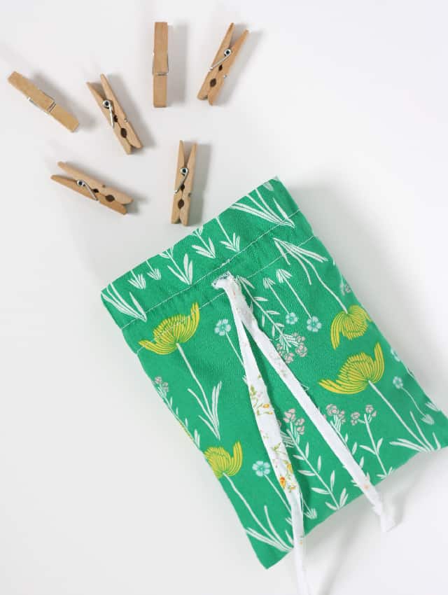 Easy Drawstring Bag Tutorial | diy drawstring bag | how to sew a drawstring bag | easy sewing projects | diy drawstring bag pattern || See Kate Sew #diybag #easysewingproject #sewingpattern