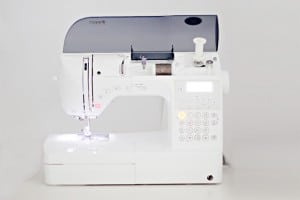 sewing 101: how to sew with metallic thread - see kate sew