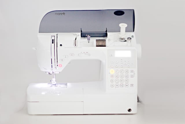 How To Use Metallic Thread In Your Embroidery Machine - Sew Daily