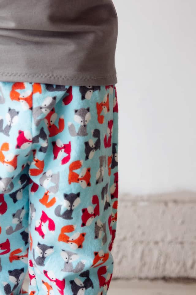 Boys Pajama Pants Sewing Pattern | fox pajama patterns | diy pajama pants | how to sew pajama pants | pajama pants pattern for kids | free pajama pants pattern || See Kate Sew #pajamapantspattern #diysewing #sewingpattern
