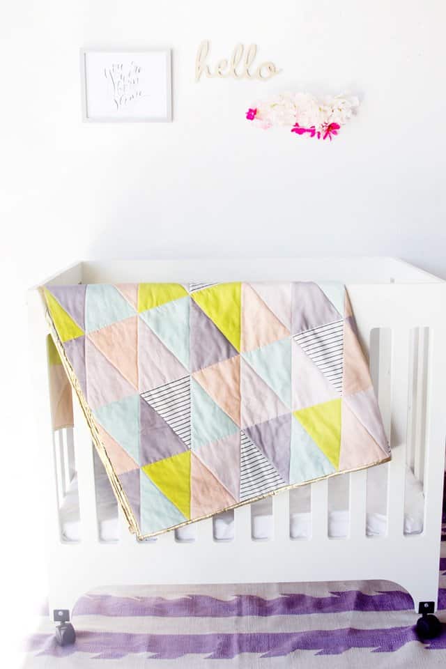 One Hour Triangle "Quilt" Tutorial | baby quilt tutorial | diy baby quilt | diy triangle quilt | quick sewing tutorial | sewing tips and tricks | easy sewing patterns | free sewing patterns || See Kate Sew #trianglequilt #sewingtips #sewingforbeginners 