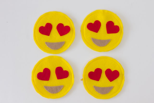 Emoji Zipper Pouch Valentines 