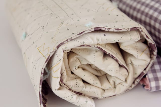 how to sew a baby blanket with 2 yards of fabric! - see kate sew