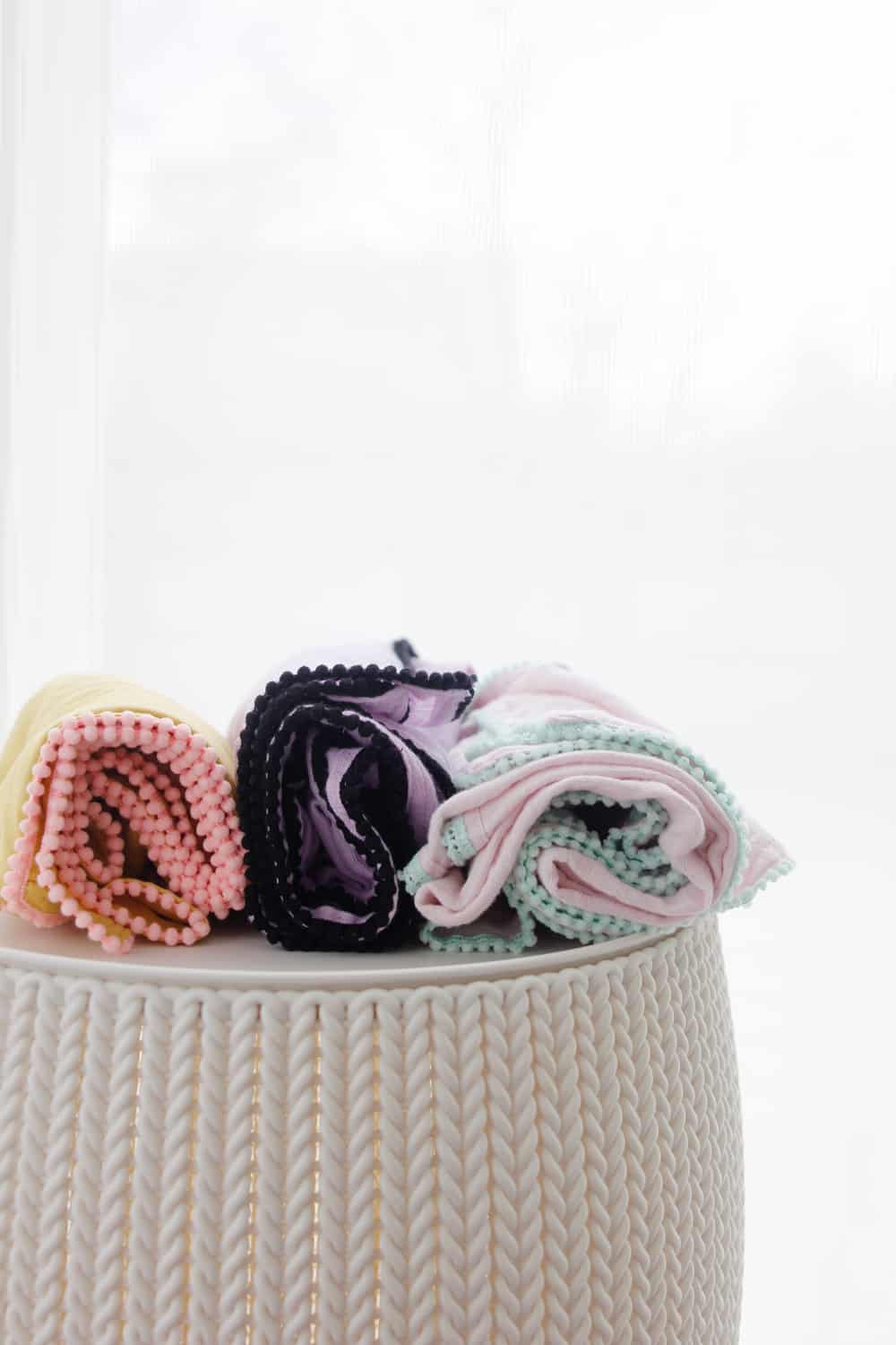 DIY Pom Pom Swaddle Blanket | diy baby blanket | handmade baby blanket | hand sewn baby blanket | diy baby gifts | how to sew a swaddle blanket | sewing tutorials | free sewing tips || See Kate Sew #diybabyblanket #swaddleblanket #diybabygift