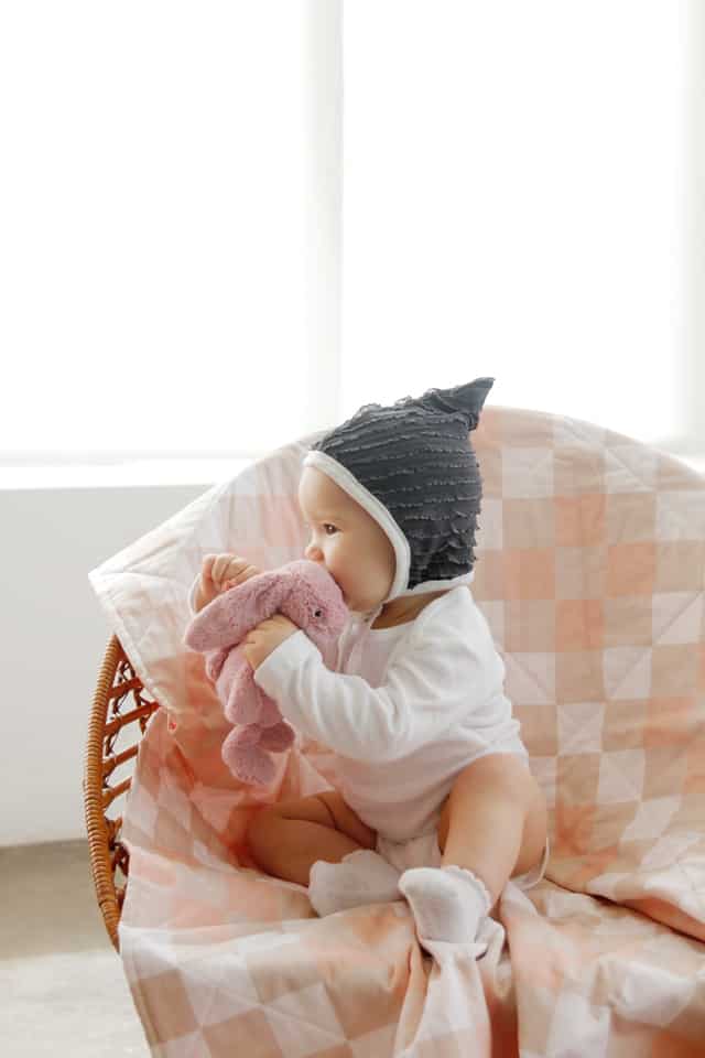 PIXIE Baby Bonnet Pattern | diy baby bonnet | free sewing patterns | diy baby accessories | homemade baby bonnet || See Kate Sew #babybonnet #sewingpatterns #diybaby