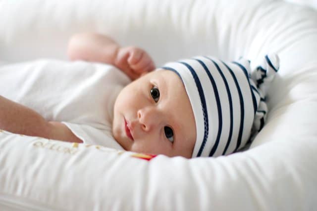 newborn knot hat