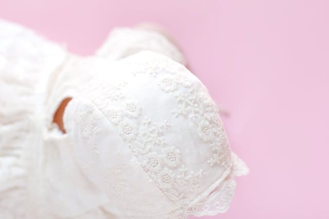 Lace Bonnet Tutorial | See Kate Sew