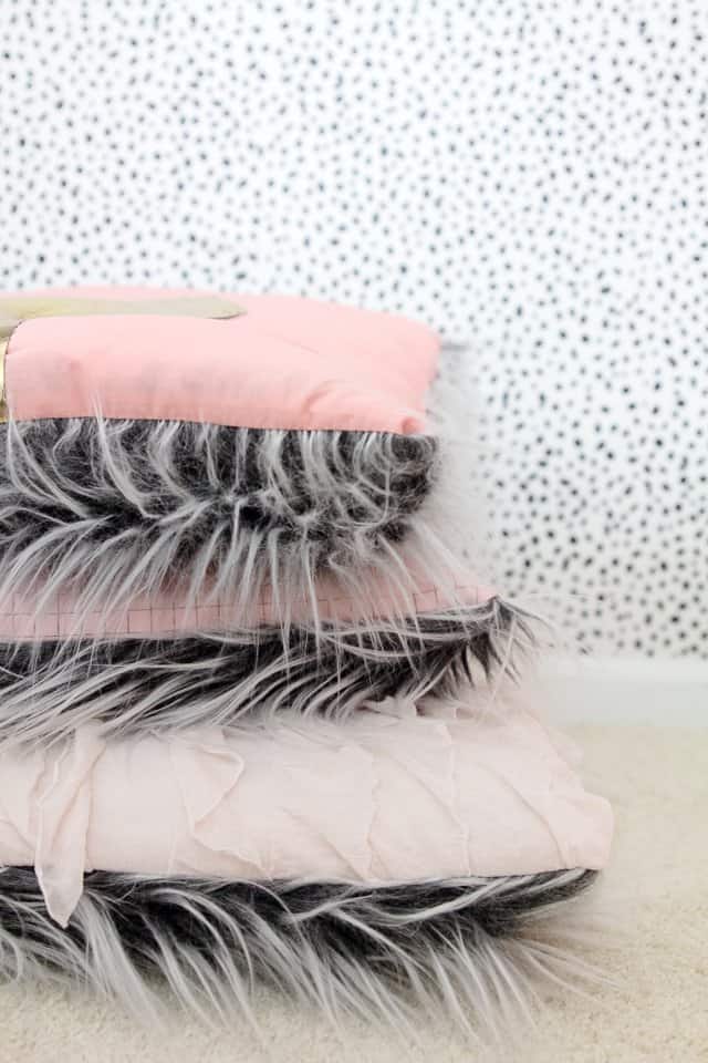 Faux Fur Pillows || See Kate Sew