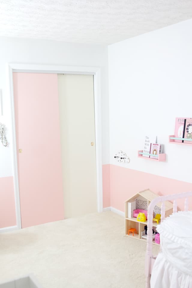 Little Girl's Room Makeover | how to decorate a girl's room | girlie room makeover | feminine room makeover | girl room decor | kids bedroom decor ideas || See Kate Sew #girlsroomdecor #kidsbedroomideas 