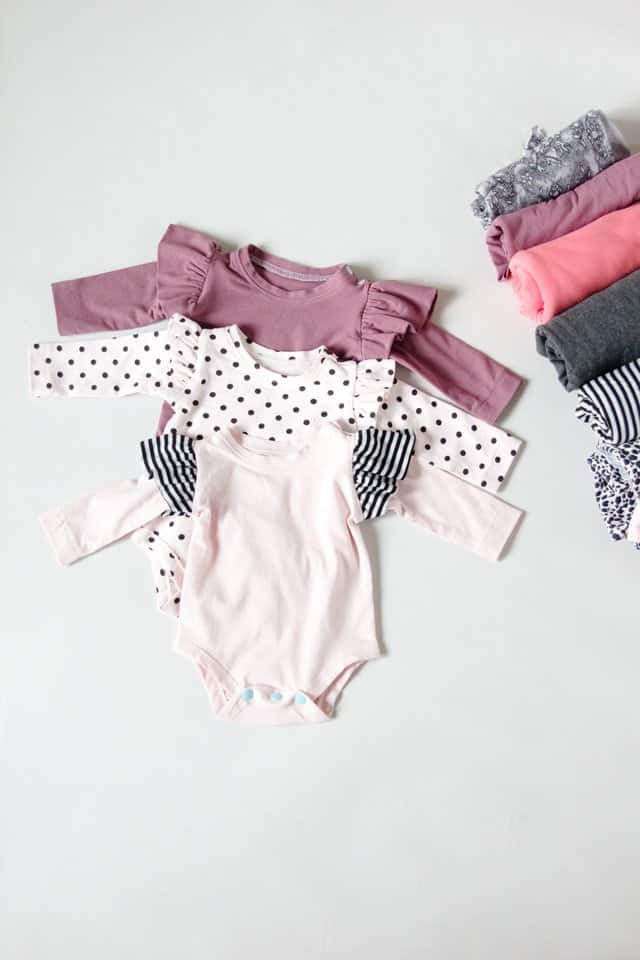 Ruffle Sleeve Onesie | diy baby clothing | handmade baby clothing | sewing tips and tricks | sewing tutorials | baby onesie diy | baby onesie pattern | free sewing patterns || See Kate Sew #babyonesie #sewingtips #sewingpatterns #freesewingtips #seekatesew