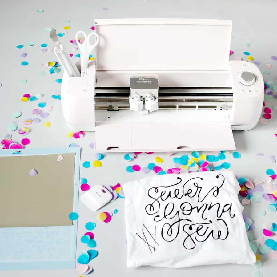 Sewers Gonna Sew Tee Cut File Download + Cricut Tutorial! | free cut files | diy t-shirt | clothing tutorial | Cricut tutorial | sewing themed shirts || see Kate sew #cricut #freecutfile #sewingmeme #diytshirt