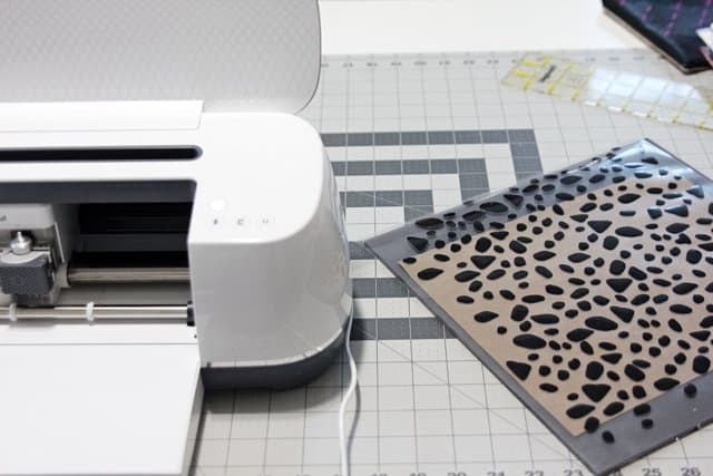 Cricut Explore Air 2 vs. Cricut Maker (for sewers!) - see kate sew