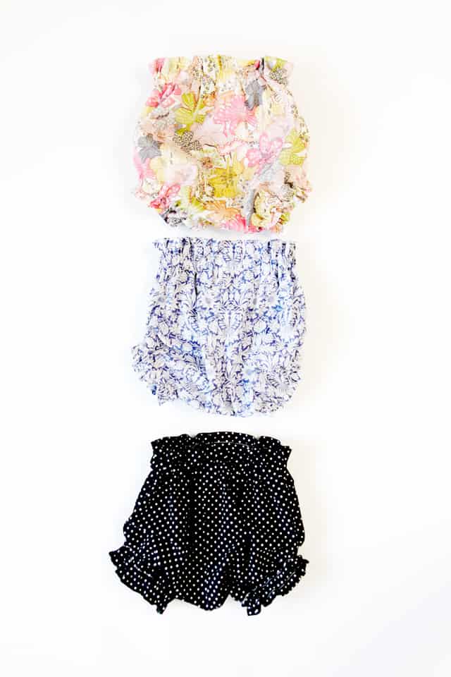 DIY PAPER BAG WAIST BABY BLOOMERS - Free Pattern! | diy kids clothing | kids clothing diy | baby clothing ideas | diy baby clothing | how to sew baby bloomers | diy baby bloomers | sewing tutorials | free sewing patterns | sewing tips and tricks || See Kate Sew #freesewingpatterns #diybabyclothes #diykidsclothes #diybabybloomers #seekatesew