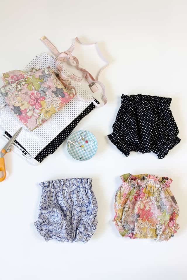 DIY PAPER BAG WAIST BABY BLOOMERS - Free Pattern! | diy kids clothing | kids clothing diy | baby clothing ideas | diy baby clothing | how to sew baby bloomers | diy baby bloomers | sewing tutorials | free sewing patterns | sewing tips and tricks || See Kate Sew #freesewingpatterns #diybabyclothes #diykidsclothes #diybabybloomers #seekatesew