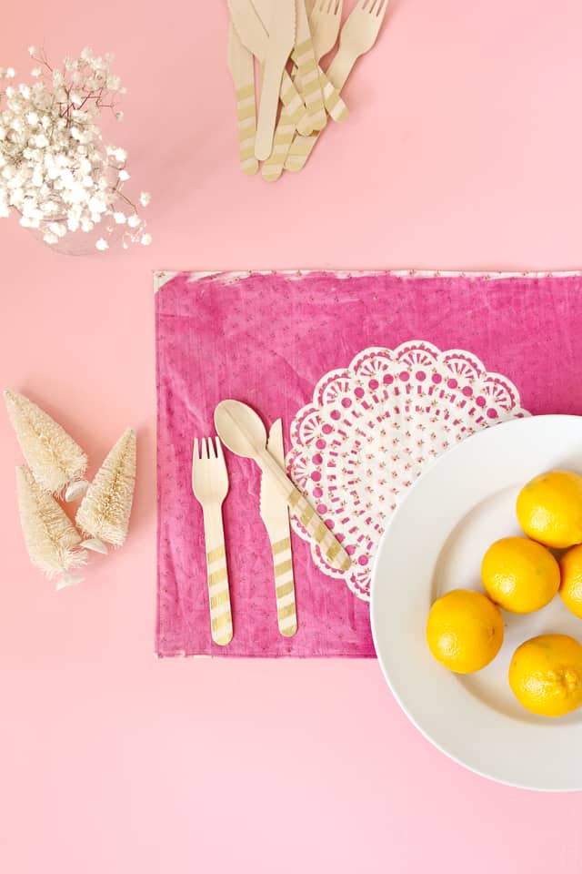 DIY doily placemat tutorial | diy gift ideas | homemade placemat | how to make a placemat | placemat tutorial | diy sewing tutorials | cricut projects | easy cricut project || See Kate Sew #cricutproject #diygift #diyplacemats