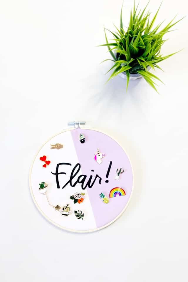 Fabric Flair Embroidery Hoop and Enamel Pin Display | diy embroidery hoop | embroidery hoop ideas | embroidery hoop craft | cricut tutorials | cricut craft ideas || see Kate sew #cricut #embroideryhoop #cricuttutorial