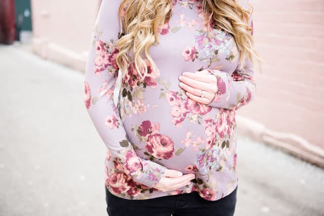 Maternity Sewing Series #1: Floral Blair Maternity Tee - see kate sew