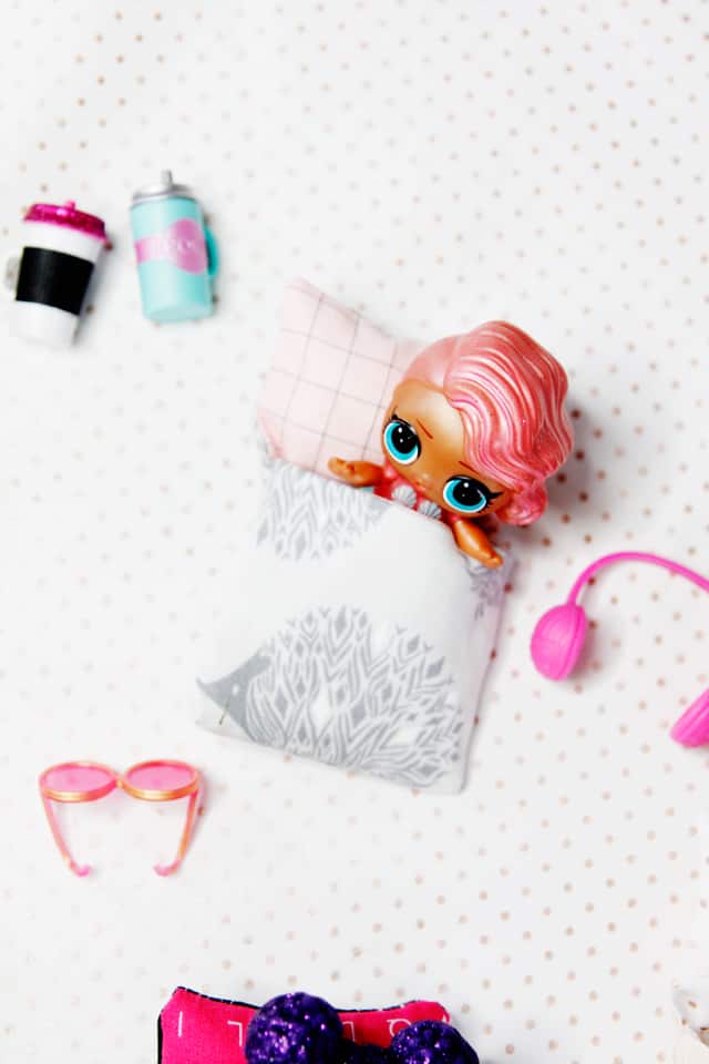 Doll Sleeping Bag Tutorial | diy sewing | diy kids toys | diy doll accessories || See Kate Sew #dolls #kidstoys #diy #diytoys #dollaccessories