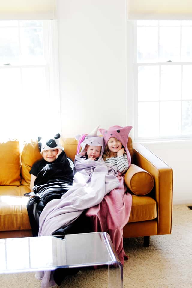 Unicorn Hooded Blanket Tutorial | Hooded Blanket Tutorial 3 ways! | kid friendly hooded blanket | diy hooded blanket | free sewing tutorial | free blanket pattern | free sewing pattern || See Kate Sew #diy #sewing #tutorial #hoodedblanket #freepattern