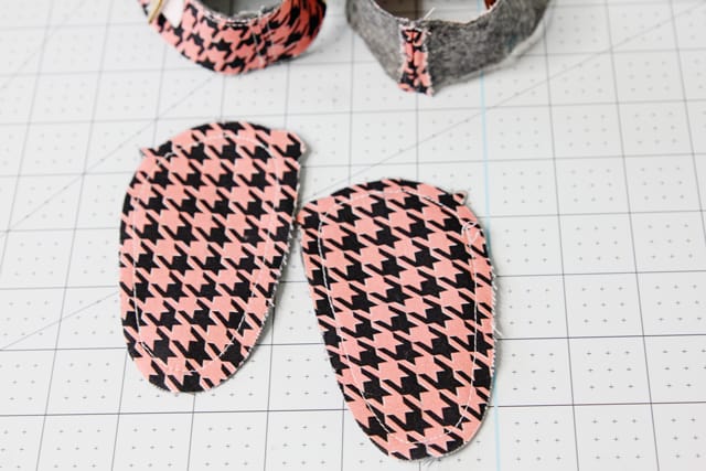 Baby Shoes Pattern cut with Cricut Maker