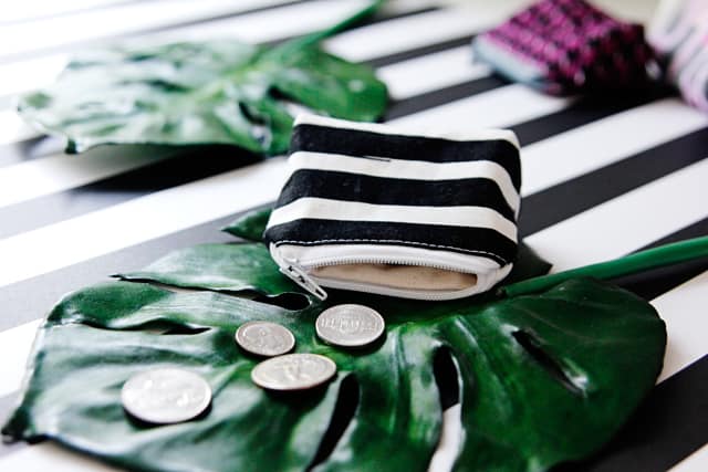 Coin Pouch Tutorial | Coin Pouch | Easy Coin Pouch | DIY Coin Pouch | How to Sew a Coin Pouch | Sewing Tutorial | Easy Sewing Project || See Kate Sew #coinpouch #coinpouchtutorial #diycoinpouch #sewingtutorial #seekatesew