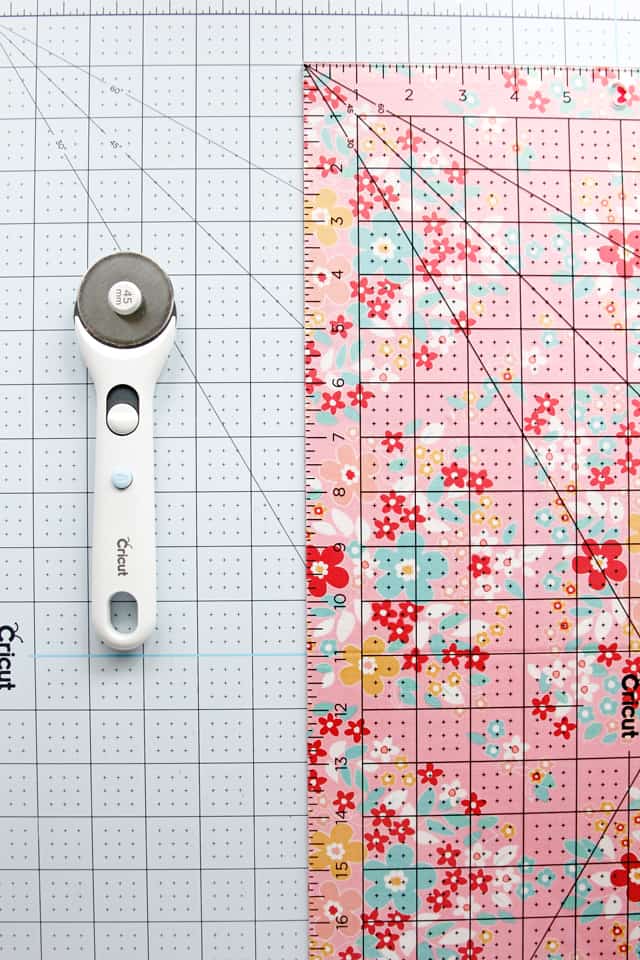 Quilting With Quilt Kits (part 1) | Riley Blake Quilt Kits | Baby Quilt with Cricut| Riley Blake Quilt | DIY Baby Quilt | Baby Quilts | Quilting with a Cricut | Quilting Kits || See Kate Sew #RileyBlake #QuiltingKits #Cricut #BabyQuilts #SeeKateSew