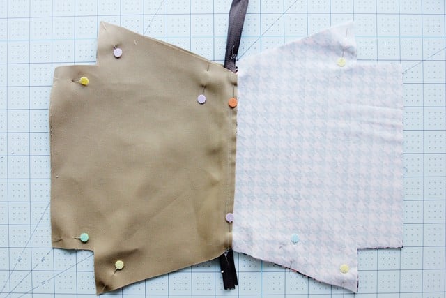 DIY zippered pouch tutorial flat bottom