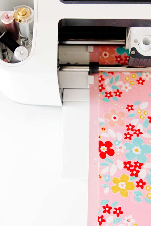 Around We Go Baby Quilt with the Cricut Maker Fabric Cutting Machine | Baby Quilt Tutorial | Around We Go Quilt Pattern | Baby Quilt Pattern | Making A Quilt with the Cricut Maker | DIY Baby Quilt | Riley Blake Quilt Kit | Cricut Maker | Baby Quilt Pattern || See Kate Sew #rileyblake #cricutmaker #babyquilt #quilttutorial #seekatesew