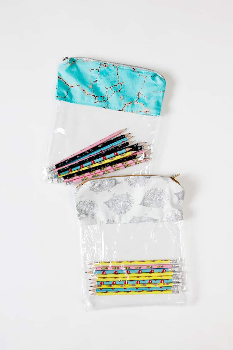 How to make a diy pencil case | DIY Pencil Pouch | DIY Back to School | DIY School Supplies | Vinyl Pencil Pouch | How to Sew a Pencil Pouch | DIY Pencil Case | DIY Clear Vinyl Pencil Pouch | Things to Make with Vinyl || See Kate Sew #diybacktoschool #diypencilpouch #diyschoolsupplies #thingstomakewithvinyl #diypencilcase #seekatesew