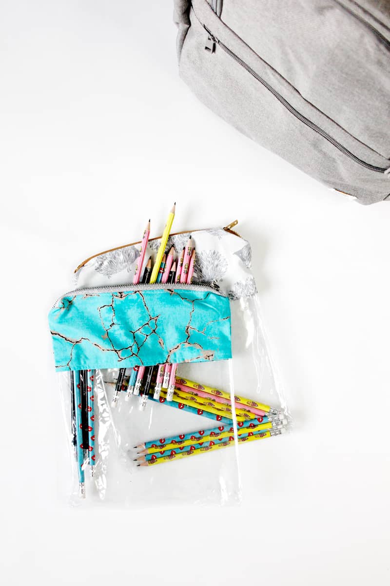 How to make a diy pencil case | DIY Pencil Pouch | DIY Back to School | DIY School Supplies | Vinyl Pencil Pouch | How to Sew a Pencil Pouch | DIY Pencil Case | DIY Clear Vinyl Pencil Pouch | Things to Make with Vinyl || See Kate Sew #diybacktoschool #diypencilpouch #diyschoolsupplies #thingstomakewithvinyl #diypencilcase #seekatesew