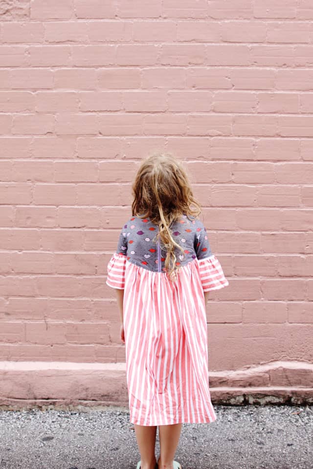 Lips + Stripes Dress | DIY Girls Dress | DIY Kids Clothes | Emma Dress Pattern | Kiss Me, Kate Fabric | Girls Dress Tutorial || See Kate Sew #diygirlsdress #emmadresspattern #kissmekatefabric #sewingtutorial #seekatesew