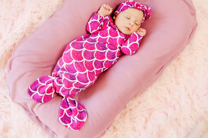 19 Baby Mermaid Outfit Stock Photos, High-Res Pictures, and Images