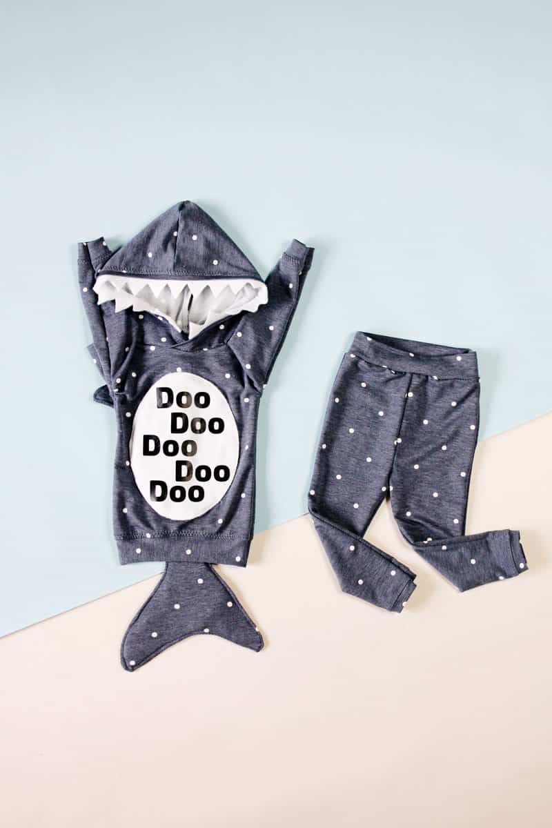 Baby Shark Costume DIY | Baby Shark | DIY Halloween Costume | DIY Baby Shark | DIY Costume | How To Sew A Costume | Baby Shark Costume || See Kate Sew #babyshark #diybabyshark #halloween #halloweencostume #seekatesew