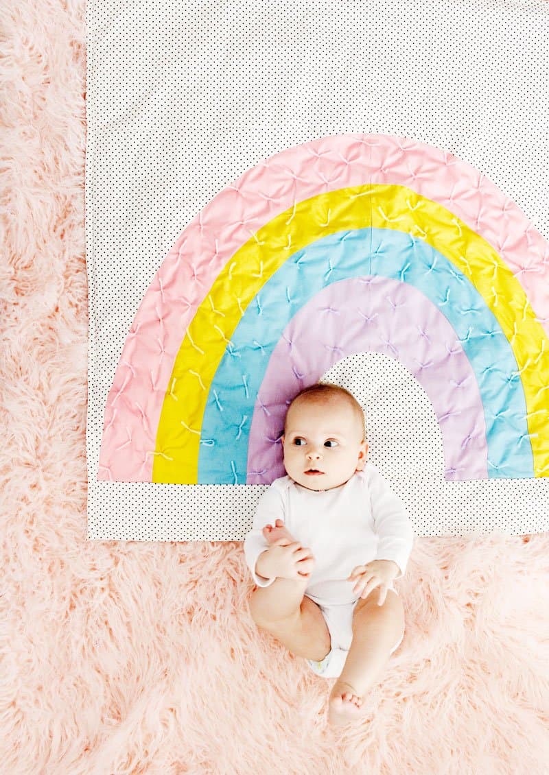 Rainbow Baby Quilt (free pattern!) | Baby Quilt | Rainbow Baby Quilt | Rainbow Quilt | Baby Quilt Pattern| Free Baby Quilt Pattern | Free Quilt Pattern | Quilt Pattern || See Kate Sew #freepattern #cricut #babyquilt #seekatesew