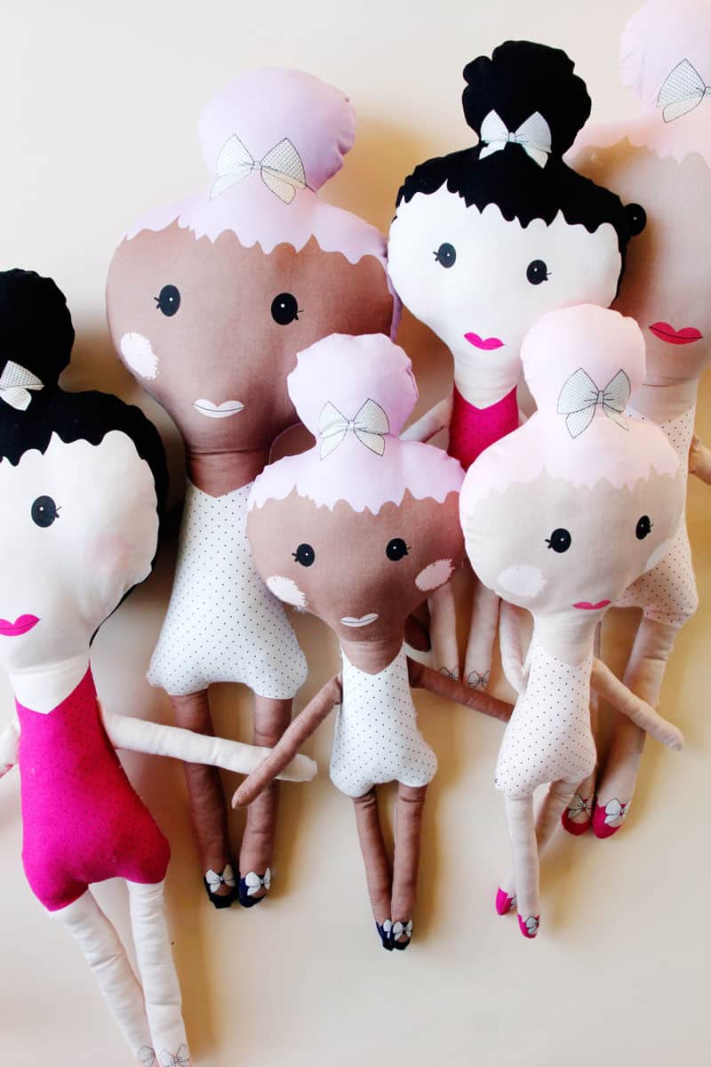 Cut-and-Sew Dolls are so easy using Riley Blake's new top knot doll panels. So quick and fun, you will want to make them over and over! || See Kate Sew #rileyblake #dollpanels #seekatesew 