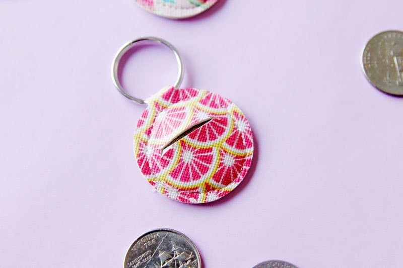 Trendy Quarter Holder Keychain for your Keys 