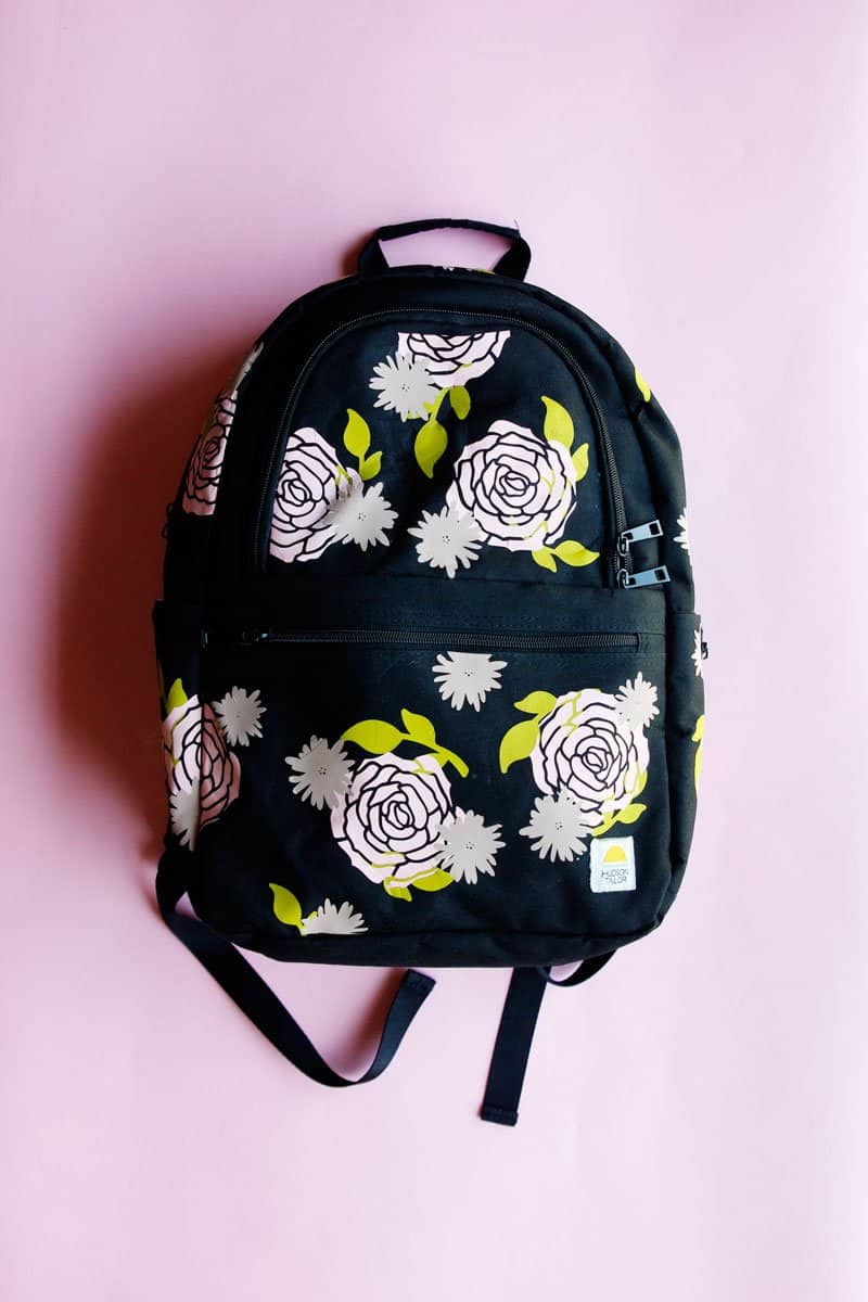 This FREE TUTORIAL on How To Iron-on Vinyl on a Backpack with the Cricut EasyPress 2 Mini will show you how to give an old backpack a revamp! || See Kate Sew #cricutcrafts #cricuttutorial #freetutorial #easypress2 #seekatesew