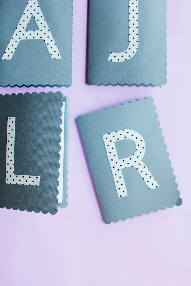 Get a head start on your gifts this season with these Monogram Journals! With a little help from the Cricut Explore Air 2, these journals are easy to make and perfect for stocking stuffers, party favors, or even as a stand alone gift. || See Kate Sew #diyjournals #cricut #cricutexploreair #cricutcrafts #diygifts #seekatesew 
