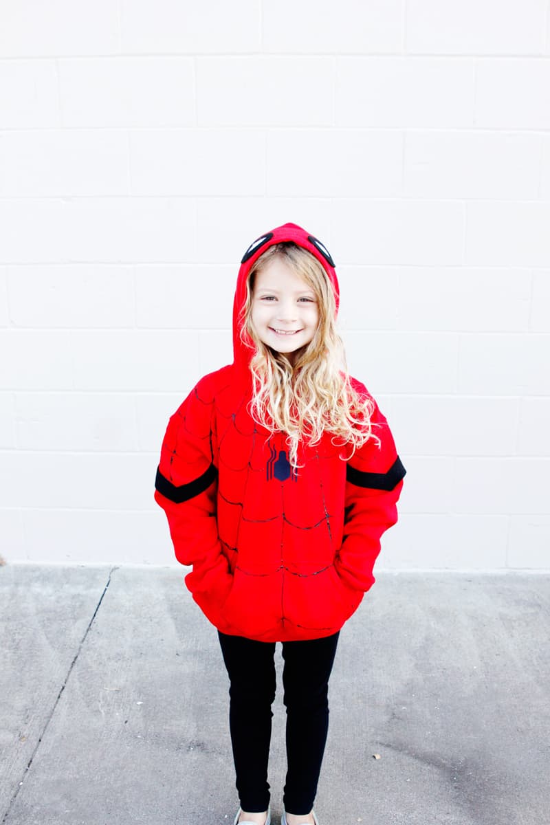 Spider-Man is a great easy costume to make for Halloween! Easy to make using red hoodies and black leggings, these costumes are quick and kid-friendly. || See Kate Sew #diyhalloween #diycostumes #spidermancostumes #spiderman #seekatesew